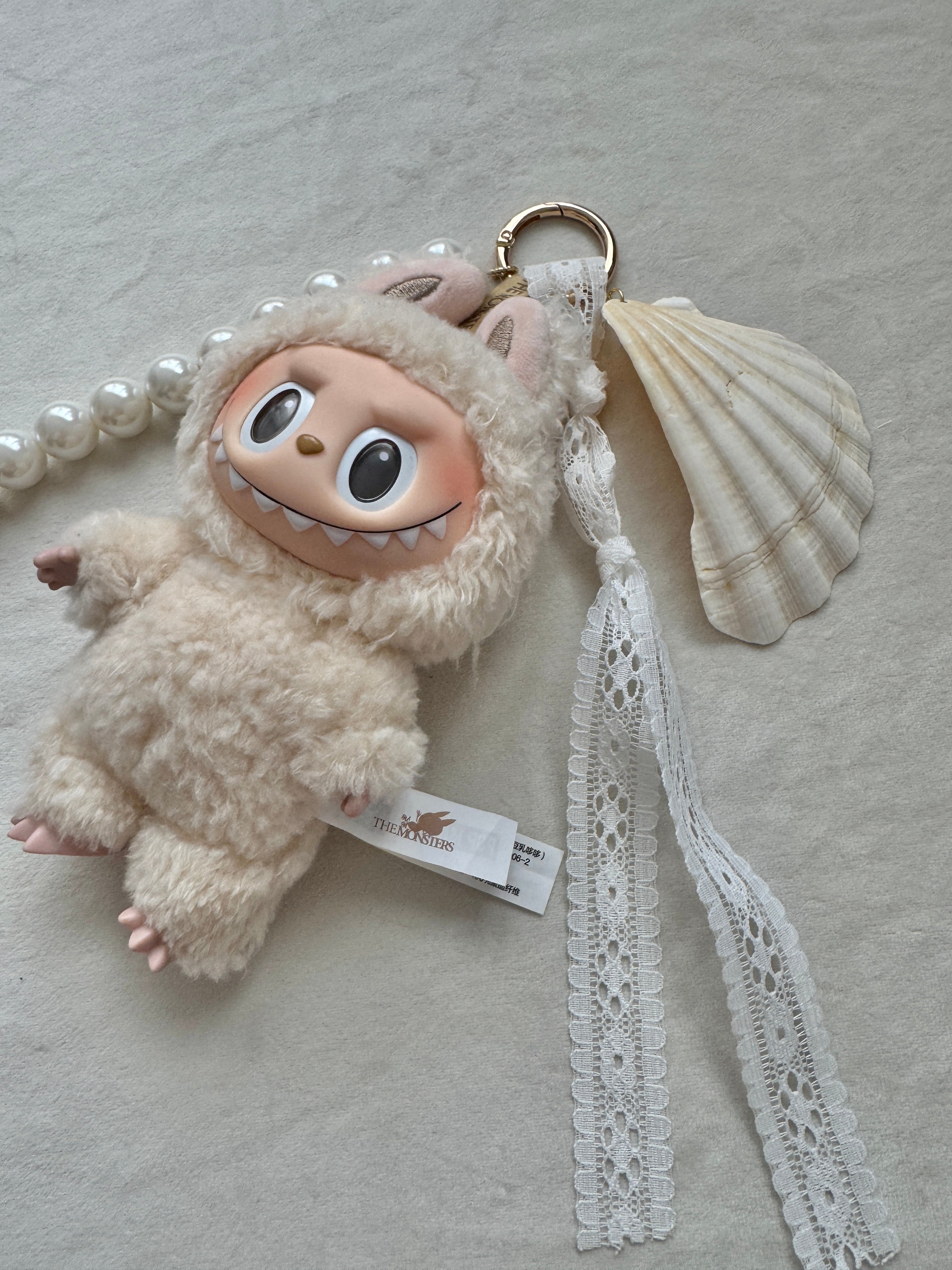 Labubu Exciting Macaron Charms Soymilk
