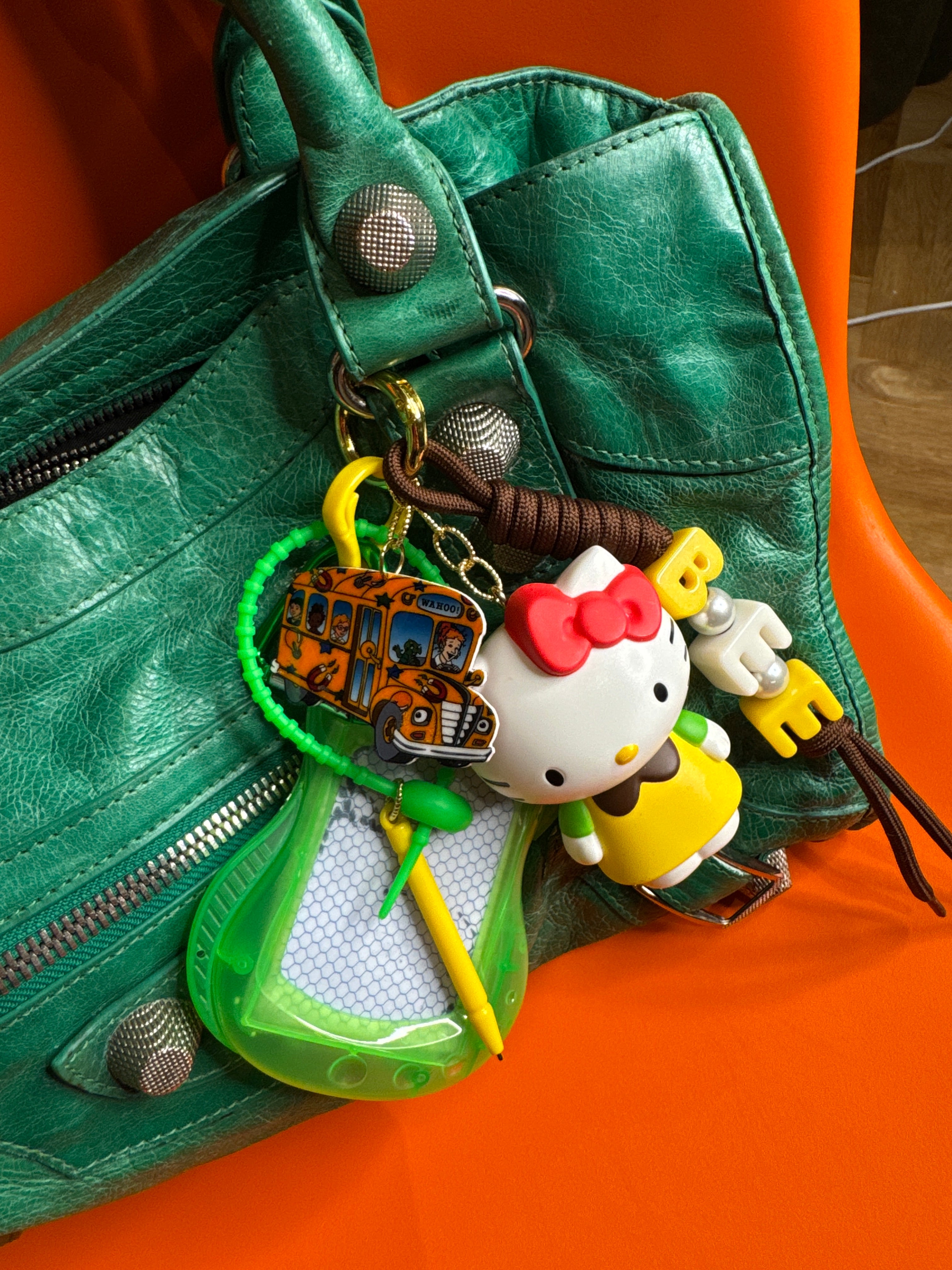 ✨ Lucky Charm - Bee Smart 1/12 ✨